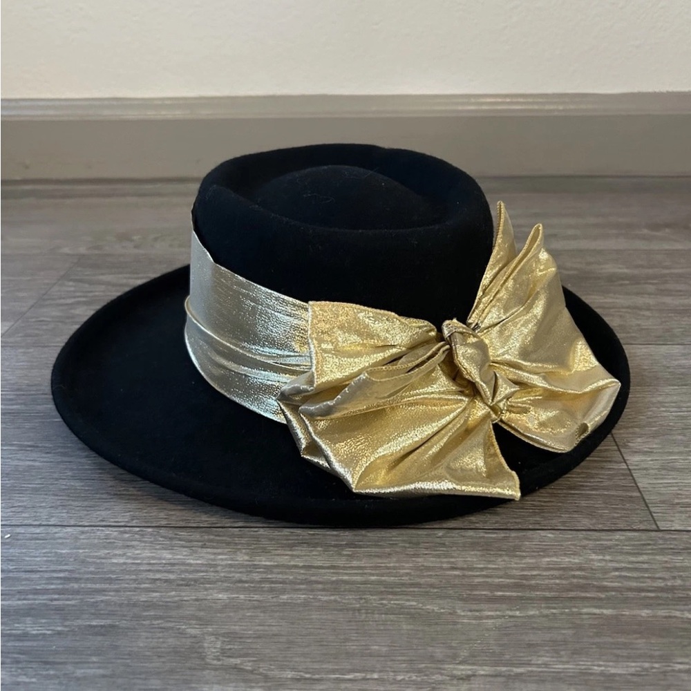 VTG 80’s Black Wool Gold Lame Bow Trim Luxury Hat Onesize Church Hat, Derby Hat